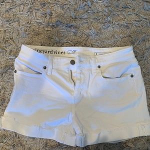 Vineyard vines white denim shorts